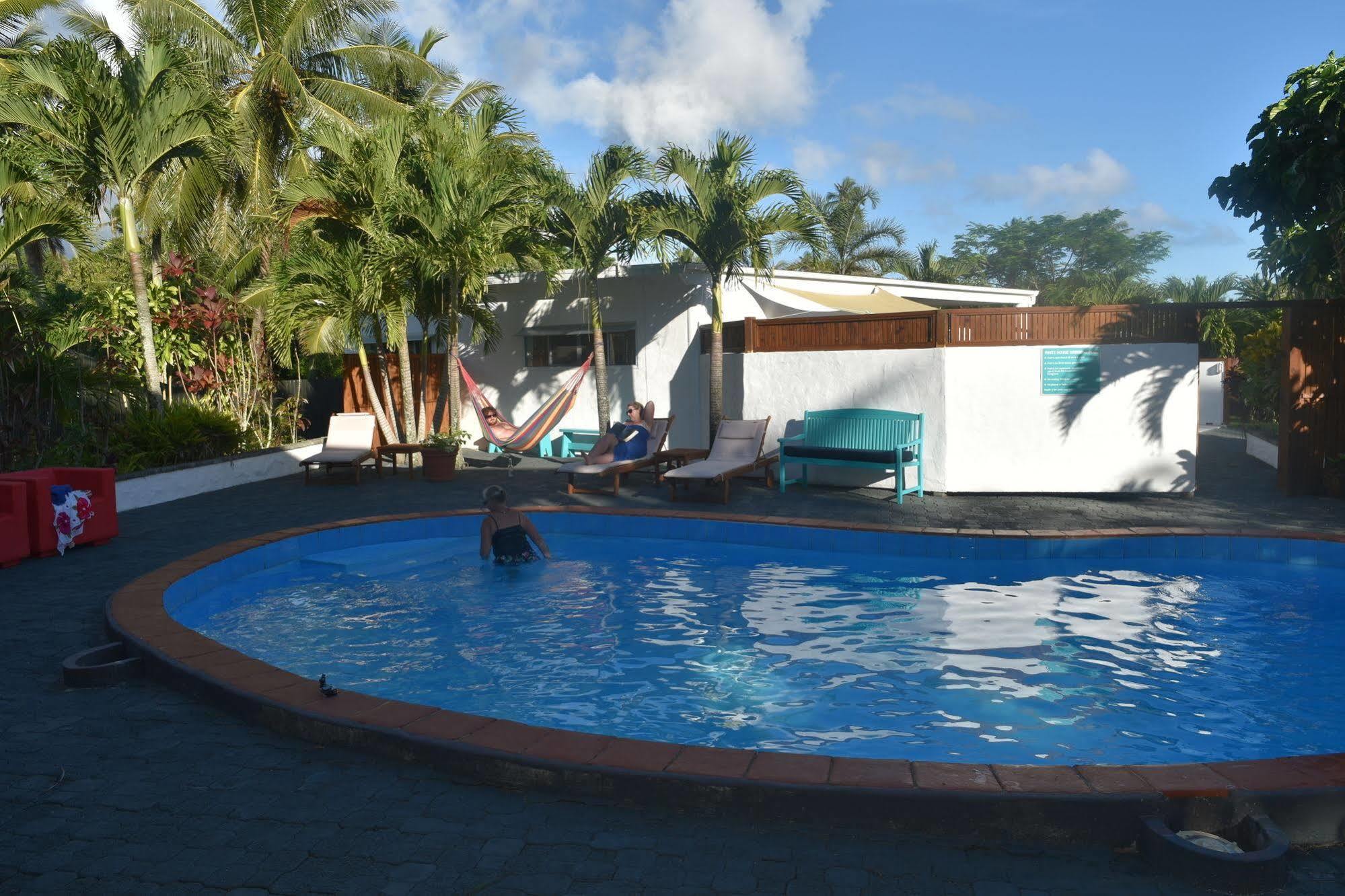 Whitehouse Apartments Rarotonga Exterior photo